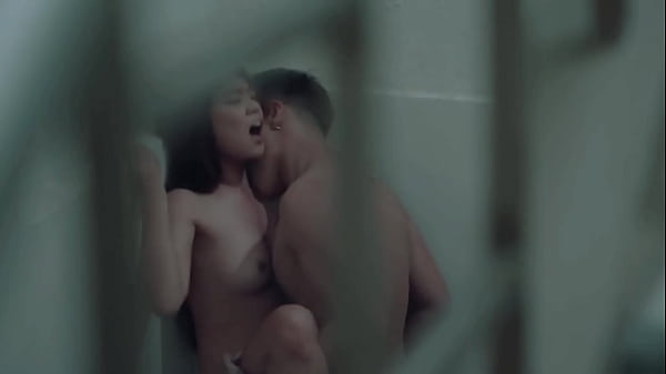 Guy catches his friend hooking up with his girlfriend – Kim Chiu