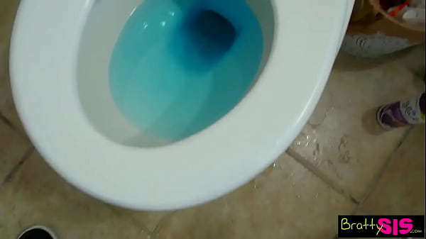 Busty Step Sister With Tattoo And Big Tits Fucked In Toilet [Spanish]