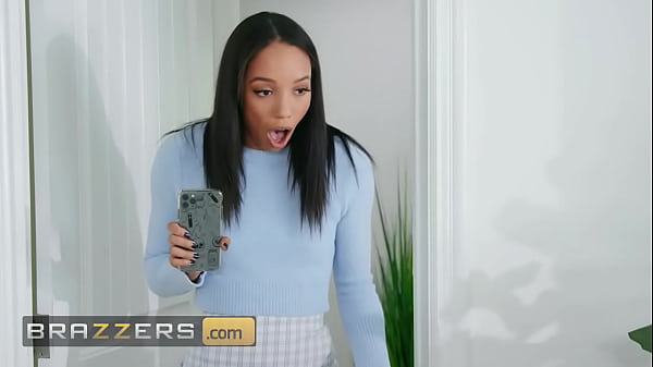 Strap Yourself In! The Best Of Lesbian Strap-on Sex Britney Amber, Abella Danger, Alexis Fawx, Jane Wilde, Brenna Sparks, Kira Noir, Gia Derza, Marykate Moss, Alexis Tae, Rocky Emerson / Brazzers/ Enter XVPROMO on official site for discount